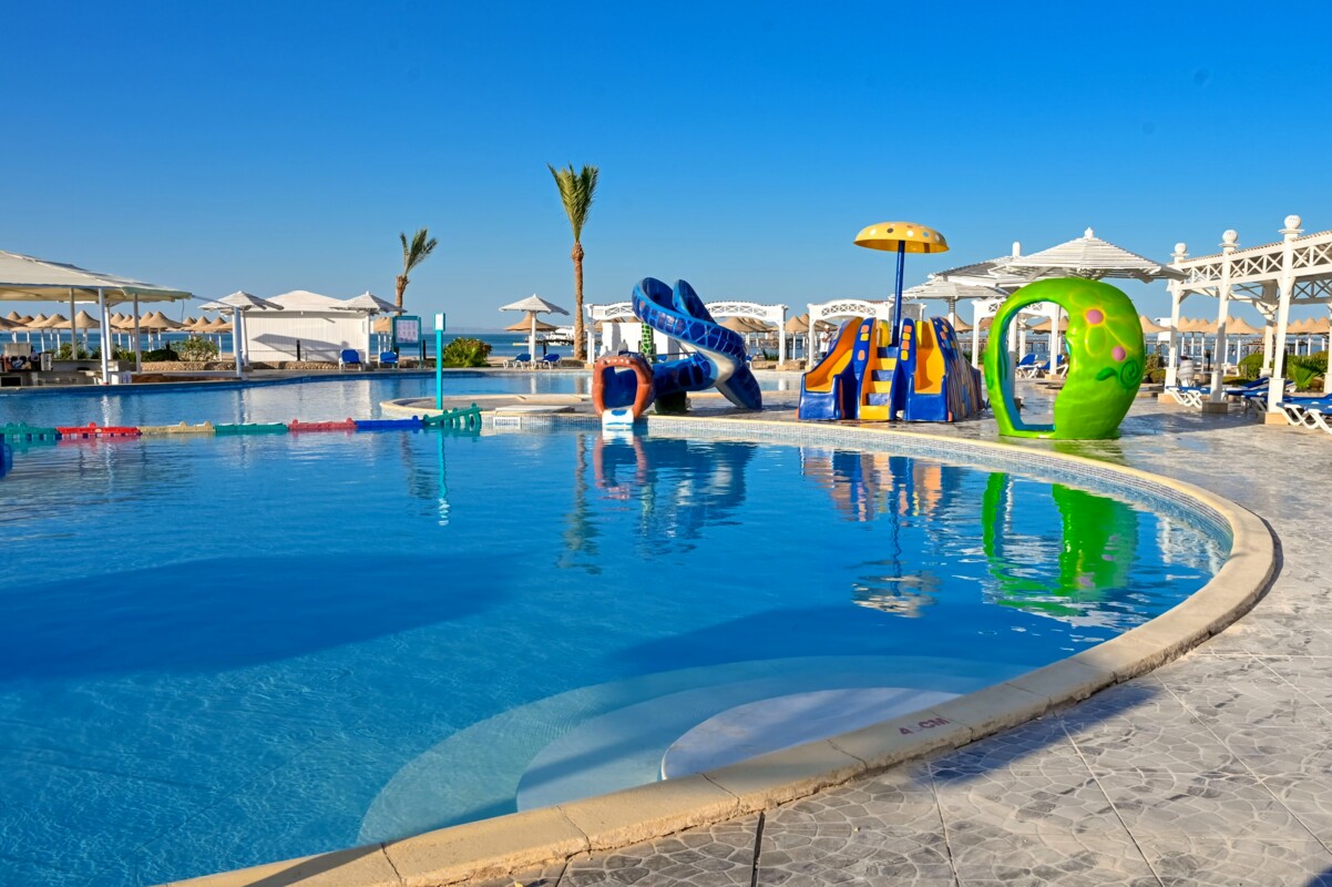 Sunrise Azalea Aqua Park Resort - Weekly trips from €1,323 for couple