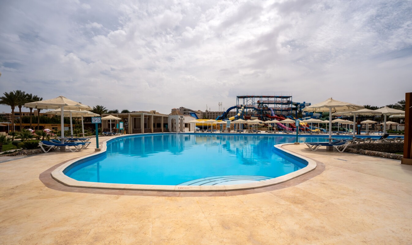 Sunrise Azalea Aqua Park Resort - Weekly trips from €1,323 for couple